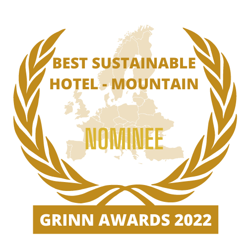 WHITE BACKGROUND - GRINN AWARDS 2022 - Best Sustainable Hotel - MOUNTAIN - NOMINEE badge