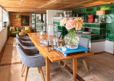 keiserskammer-wohnstube-bedandbreakfast-frühstücksraum-kachelofen